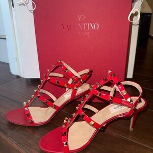 Valentino Garavani Red Patent Rockstud Sandals – Never Worn